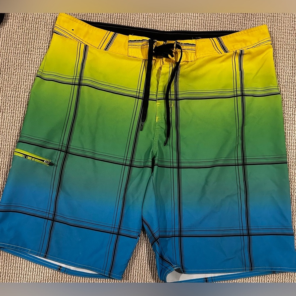 Hang Ten Gradient Blue and Green Men's Board Shorts Swim Shorts Size 38